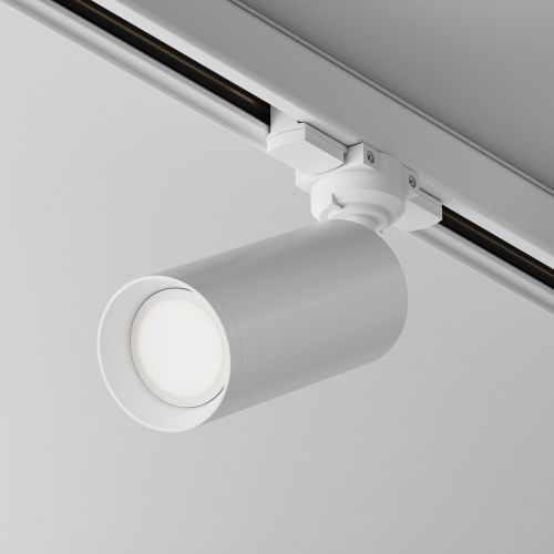 https://mais-upload.maytoni.de/Photo/ac3d9050-f66f-4146-8794-a19d9163f65c/026standard/RENDER_Main_Image_TR028-3-GU10-W_standard.jpeg