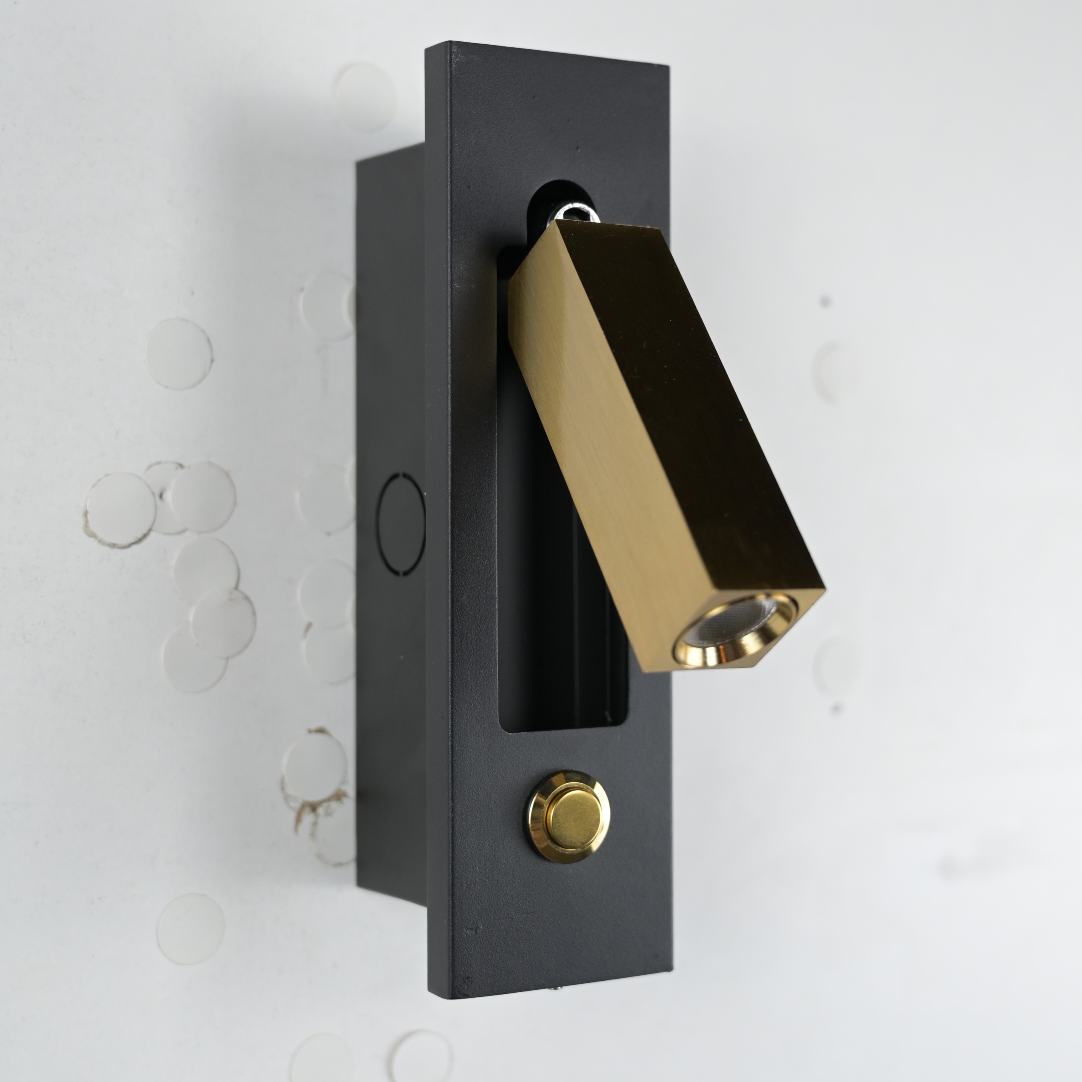 Бра Chelsom WALL LED DOCK BRASS 144290-22