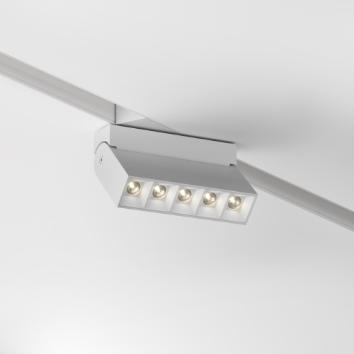 https://mais-upload.maytoni.de/Photo/019951b0-8467-4b14-b153-212b1494198a/026standard/RENDER_Main_Image_TR077-2-10W3K-W_standard_(79).jpeg