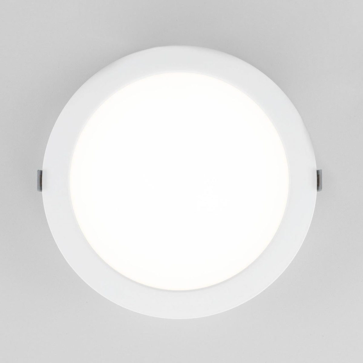 card-img