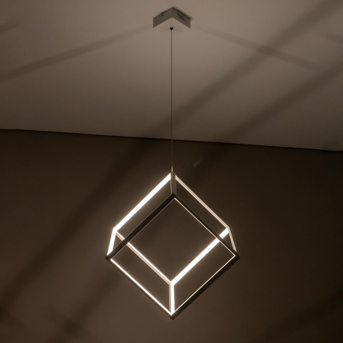 card-img