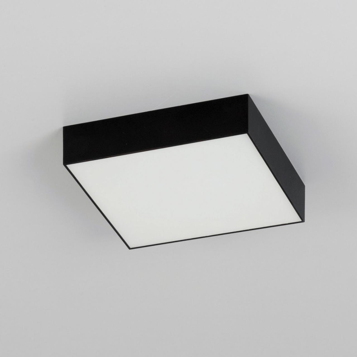 card-img