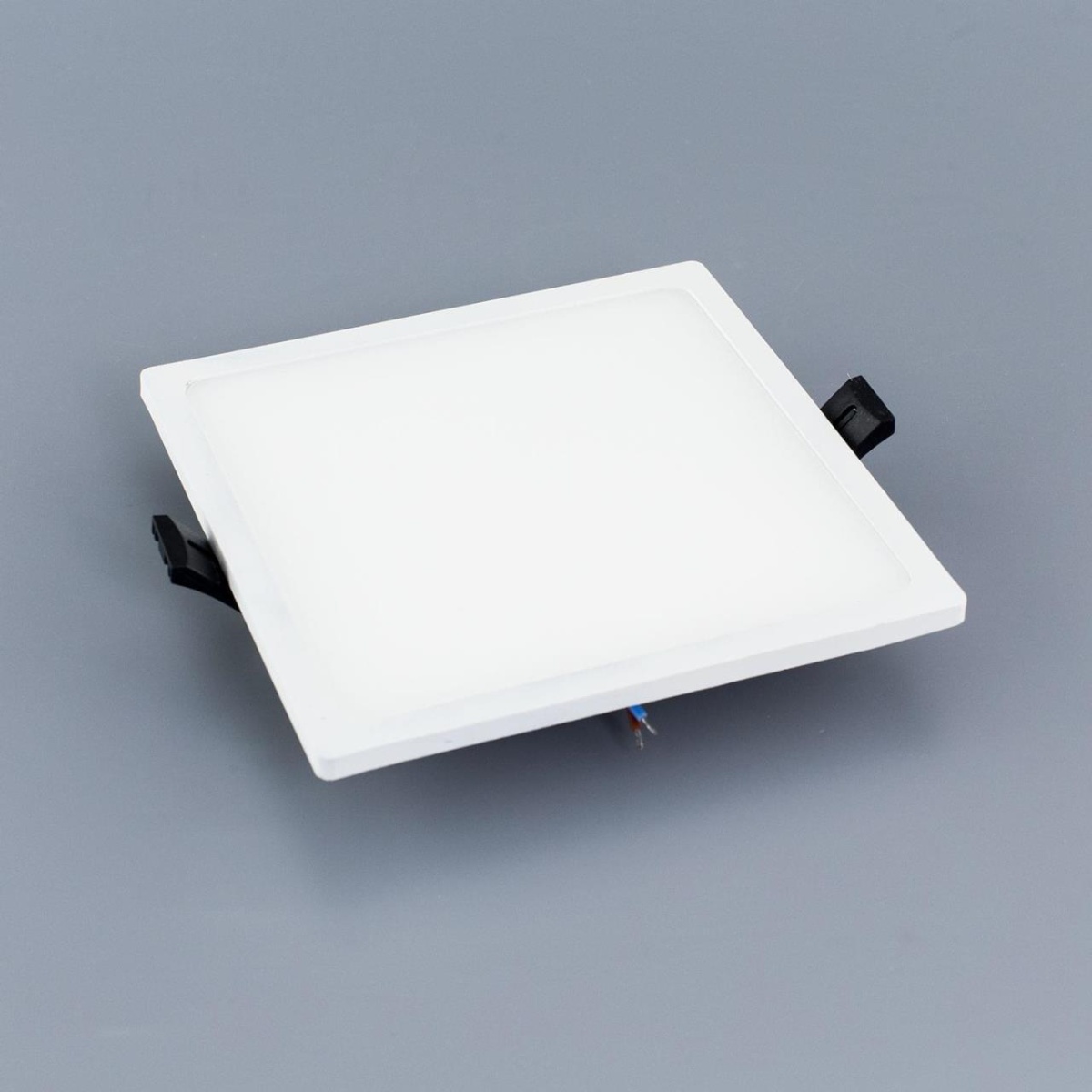 card-img