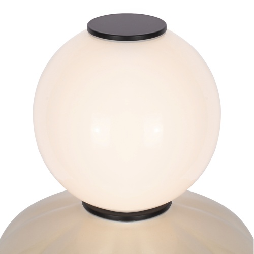 SL6134.411.01 Светильник настенный ST-Luce черный/желтый, опаловый LED 1*8W 3000K ФЛОРЕНТИНИ