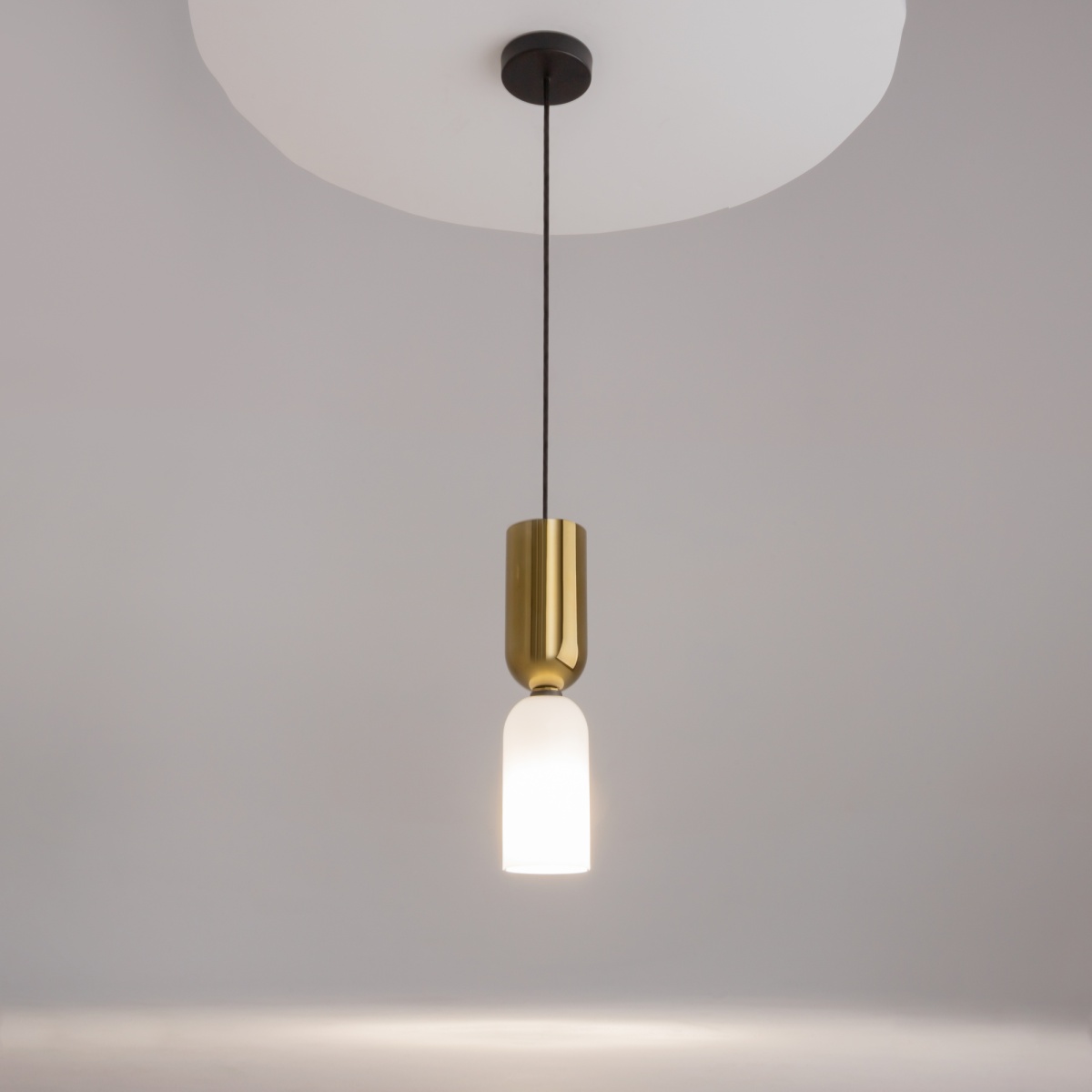 card-img