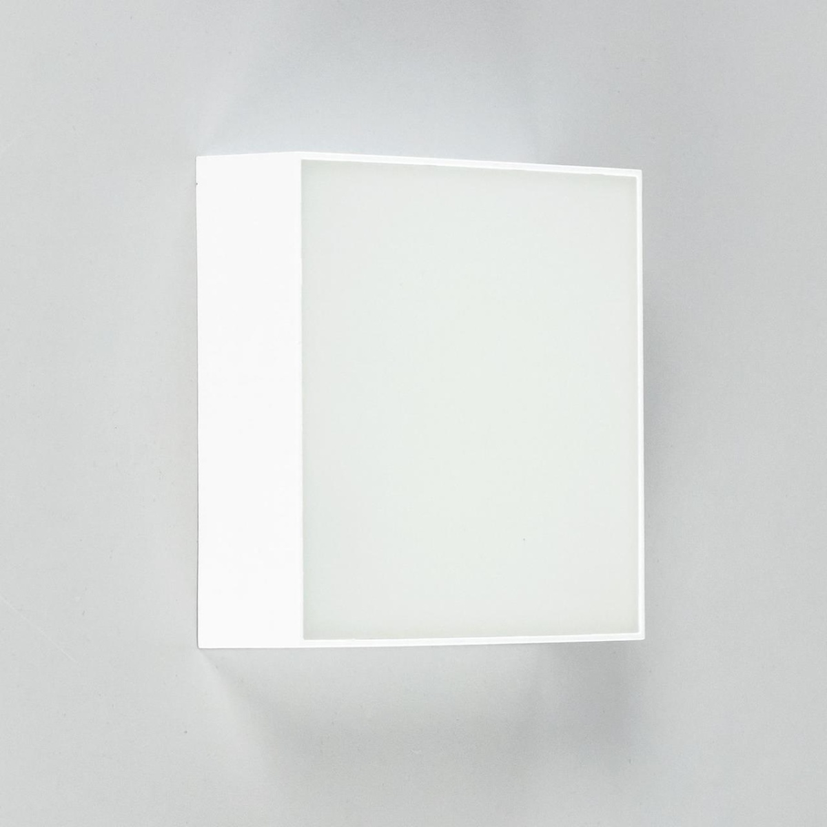 card-img