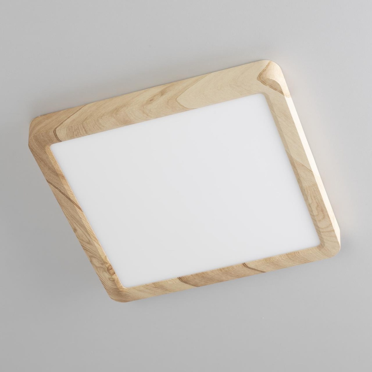 card-img