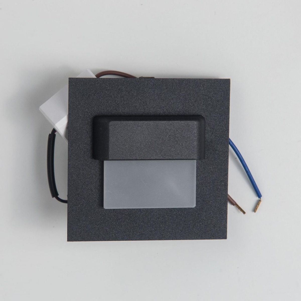 card-img