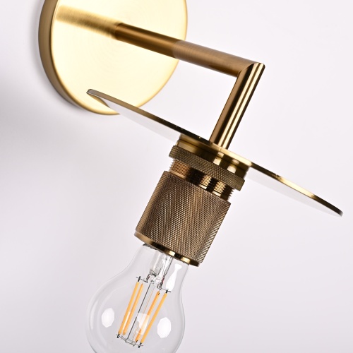Бра RH Utilitaire Knurled Disk Shade Sconce Brass 123282-22