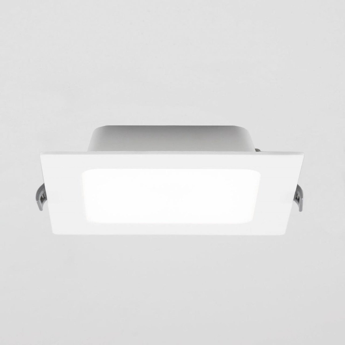 card-img