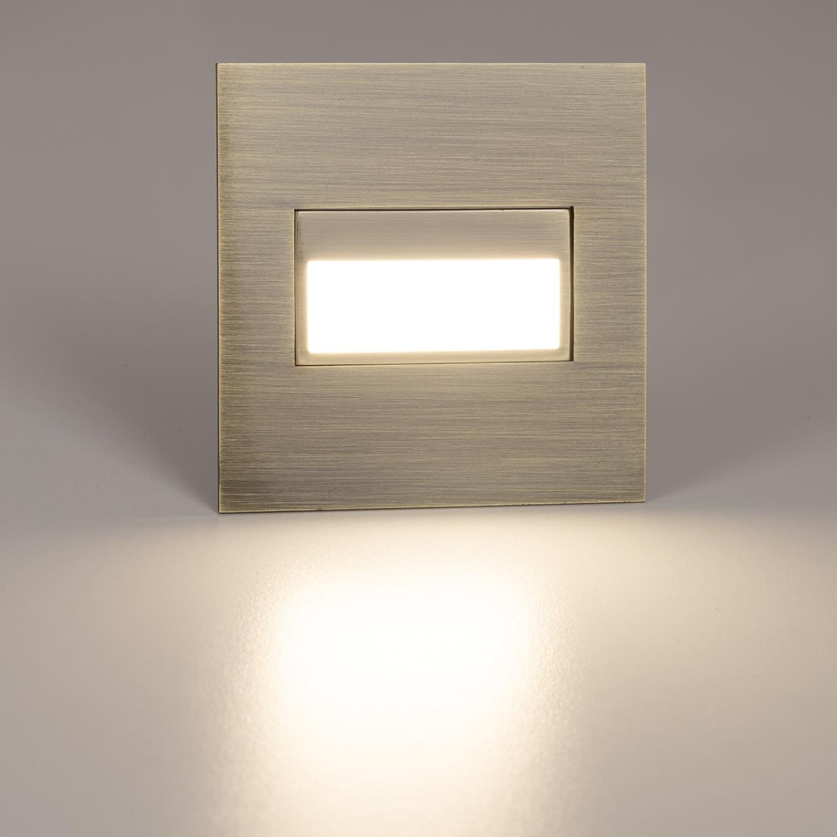 card-img