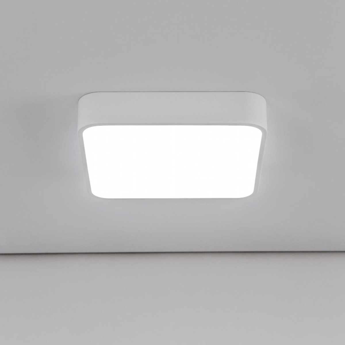 card-img