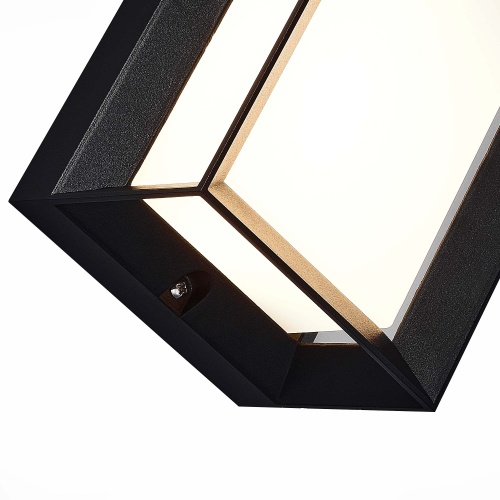 SL077.411.01 Светильник уличный настенный ST-Luce Черный/Белый LED 1*6W 3000K КУБИСТА
