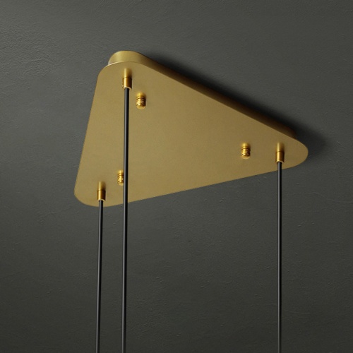 Потолочное крепление из металла треугольной формы CEILING MOUNT 7 white 212758-26