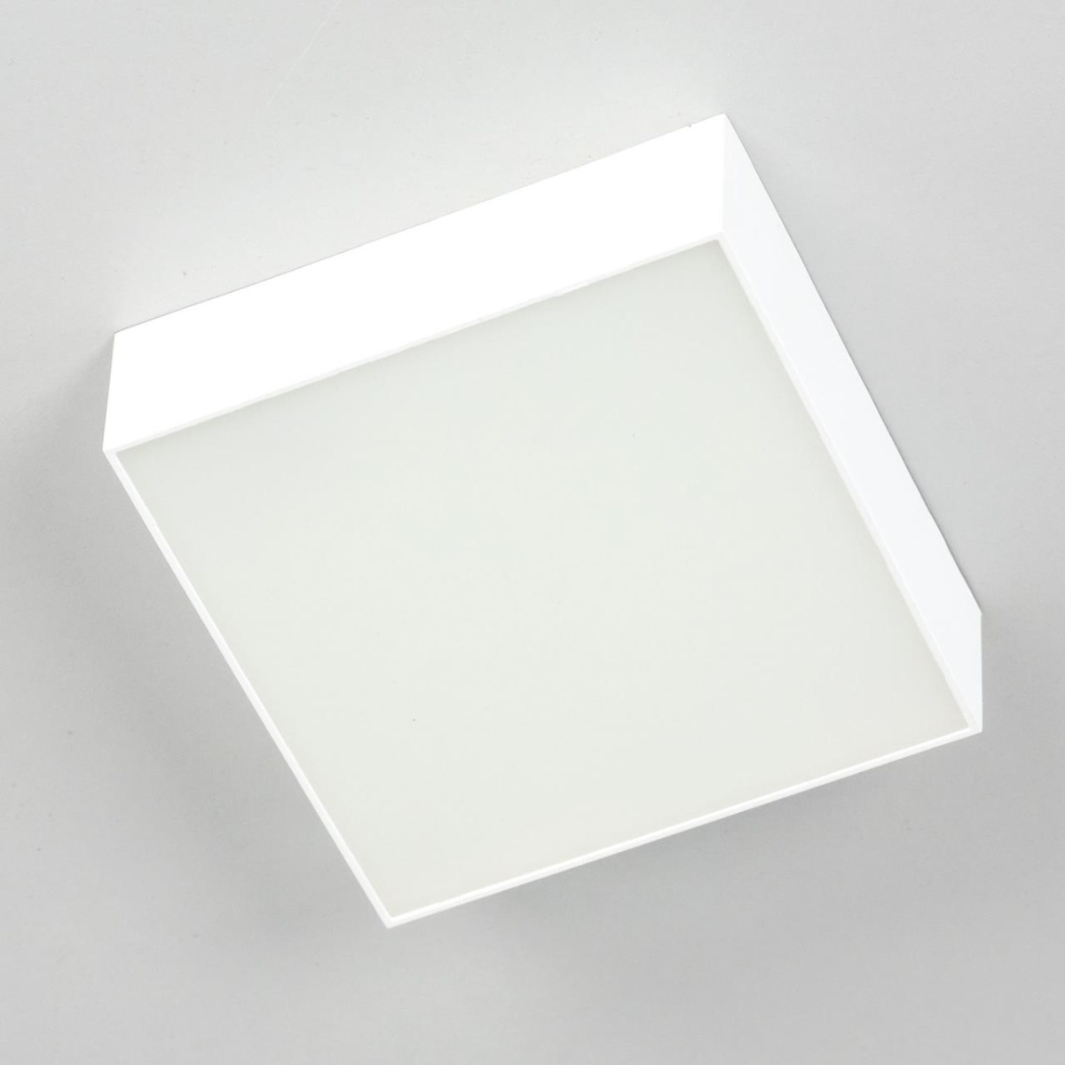card-img