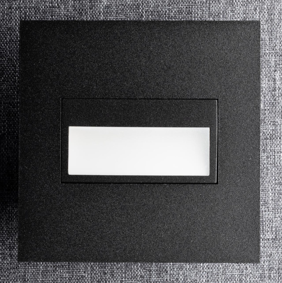 card-img