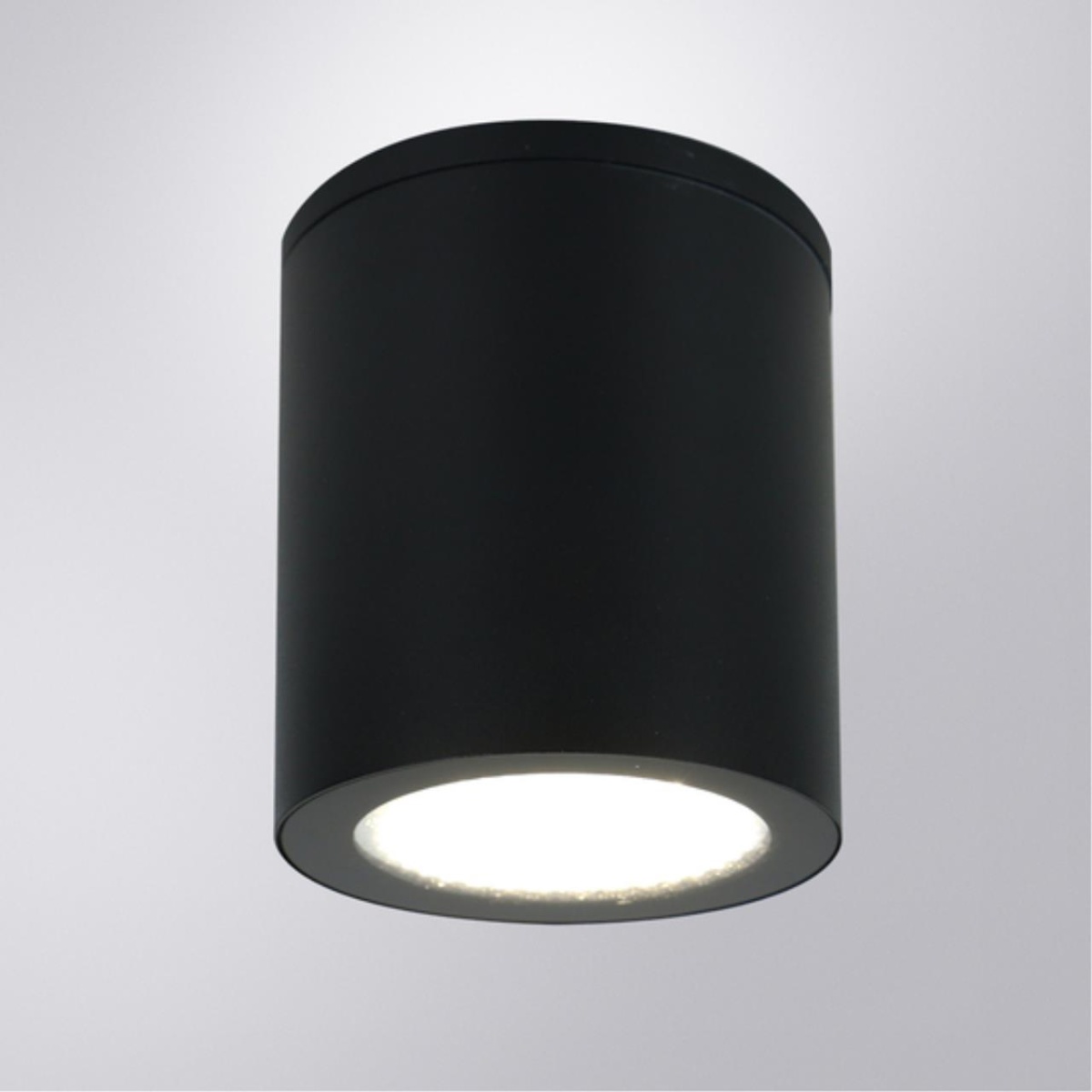 card-img