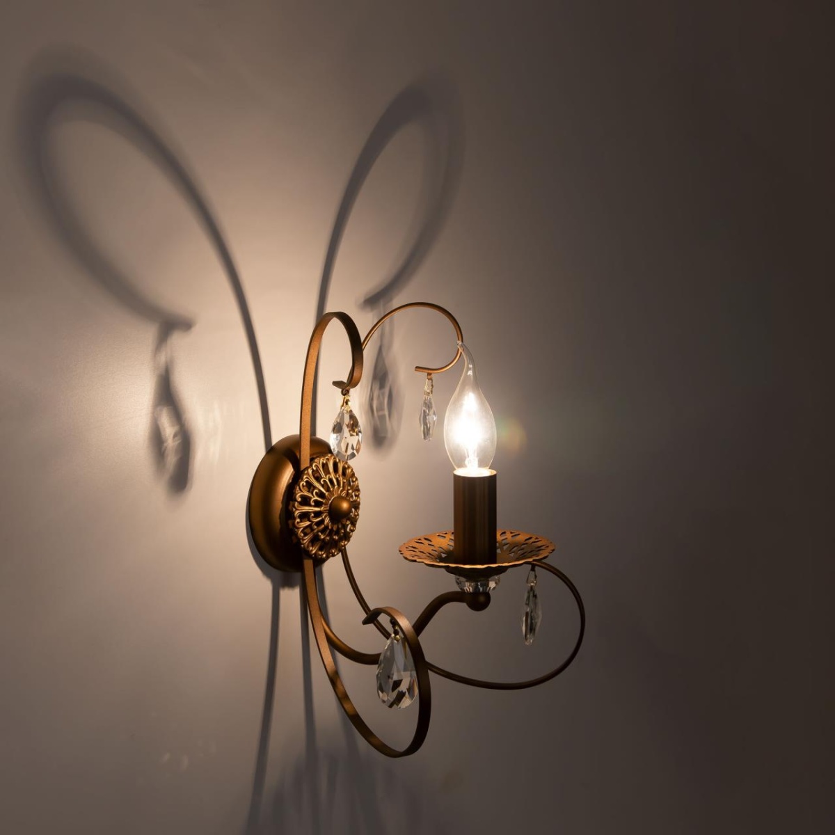card-img